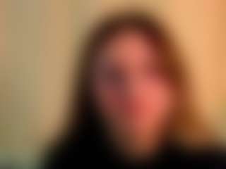 Live cam show with DellaBerliner - Striptease on slutload