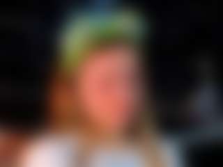 Live cam show with DellaBerliner - College Teen (18+) on SinfulBabes