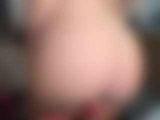 ellie-scott's Live Sex Cam Show