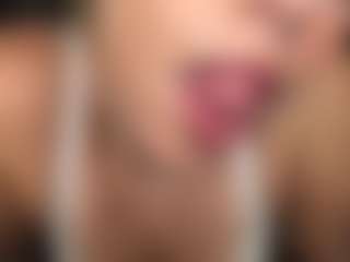 ellie-scott's Live Sex Cam Show