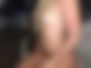 ellie-scott's Live Sex Cam Show