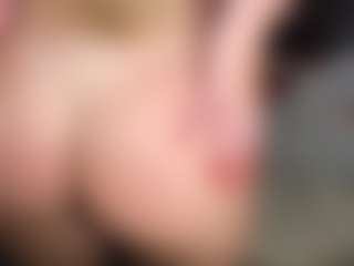 ellie-scott's Live Sex Cam Show