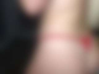 ellie-scott's Live Sex Cam Show