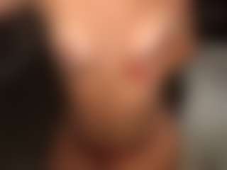 ellie-scott's Live Sex Cam Show