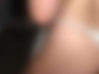 ellie-scott's Live Sex Cam Show
