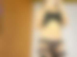 Live cam show with estephanydoll - Drinking on Free Soda