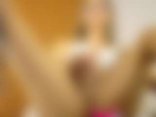Live cam show with estephanydoll - Tease on sexytreat.net