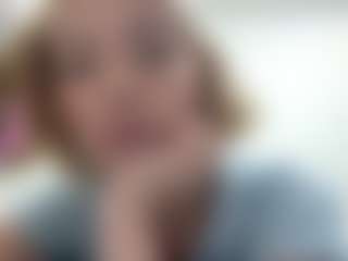 Live cam show with FelisaHarvath - Average on Cam Slut