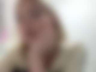 Live cam show with FelisaHarvath - Brown Hair on Dare Cams