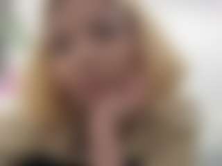 Live-Cam-Show mit FelisaHarvath - Striptease auf Camsoda