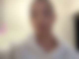 Live cam show with FelisaHarvath - Average on StripNow