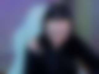 Live cam show with kira-Gold - Pretty on CSO-WL