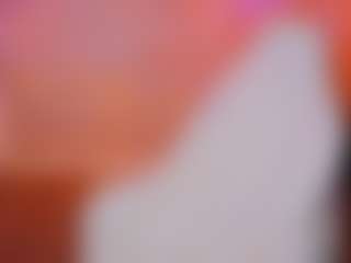 Live cam show with kira-Gold - Green Eyes on makecum.org