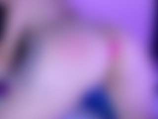 Live cam show with LauManson - Yoga MILF on Camming Site