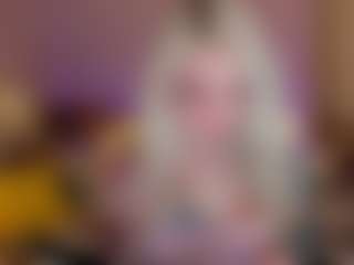 Live cam show with LillyMoure - Double Penetration on Free Soda