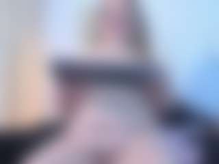 Live cam show with martina-curvy - Interactivetoy Granny on milfzrlive.com