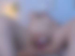 Live cam show with martina-curvy - Interactivetoy Granny on luckytryst.com