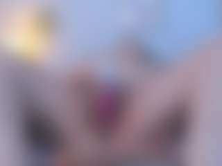 martina-curvy's Live Sex Cam Show