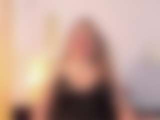 Live cam show with martina-curvy - Mature on eurowanks.com