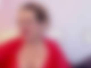 Live cam show with martina-curvy - Granny Blonde Hair on Milfs Live