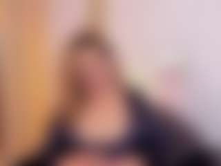 Live cam show with martina-curvy - Facial Piercings on sexylive.show
