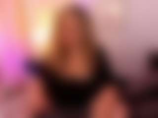 Live cam show with martina-curvy - Granny on CamwithHer