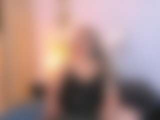 Live cam show with martina-curvy - Granny on slutload