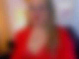 Live cam show with martina-curvy - Body Massage on StripNow