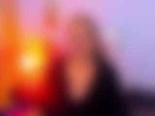 Live cam show with martina-curvy - Body Massage on makecum.org