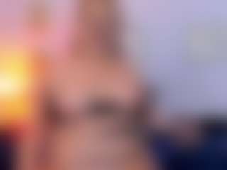 Live cam show with martina-curvy - Body Massage on milfzrlive.com