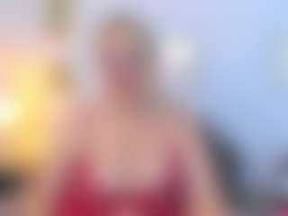 Live cam show with martina-curvy - Granny on Fapmatic.com