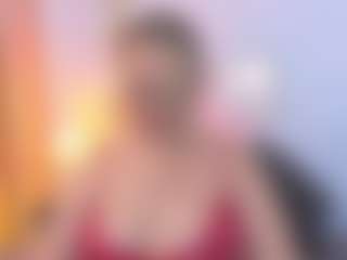 Live cam show with martina-curvy - Middle Aged on xfollow cams
