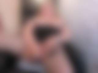 martina-curvy's Live Sex Cam Show