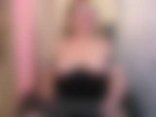 martina-curvy's Live Sex Cam Show