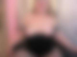 martina-curvy's Live Sex Cam Show