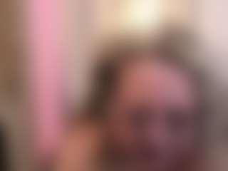 martina-curvy's Live Sex Cam Show