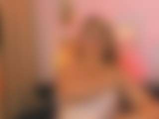 martina-curvy's Live Sex Cam Show