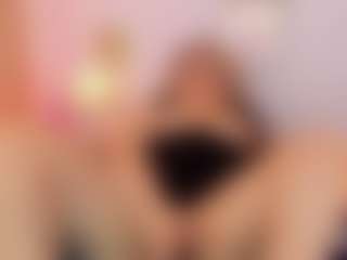 martina-curvy's Live Sex Cam Show