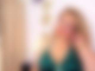 Live cam show with martina-curvy - Curvy MILF on Porn Luv