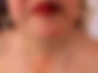 Live cam show with martina-curvy - Trimmed Granny on boobsie.com