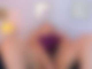 martina-curvy's Live Sex Cam Show
