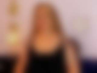 martina-curvy's Live Sex Cam Show
