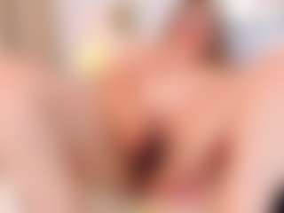 martina-curvy's Live Sex Cam Show