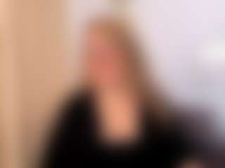 Live cam show with martina-curvy - Blonde Hair on Cam Slut