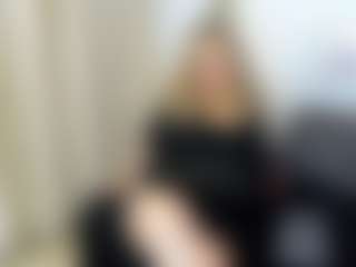 martina-curvy's Live Sex Cam Show