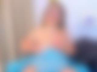 martina-curvy's Live Sex Cam Show