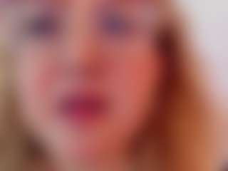 Live cam show with martina-curvy - Brown Eyes Mature on CSO-WL