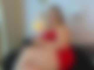 Live cam show with martina-curvy - Fingering on camwithhim.com