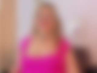 Live cam show with martina-curvy - Trimmed Granny on Streamer API