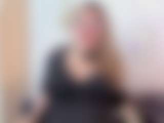 Live cam show with martina-curvy - Drinking on parknlotfishbdy